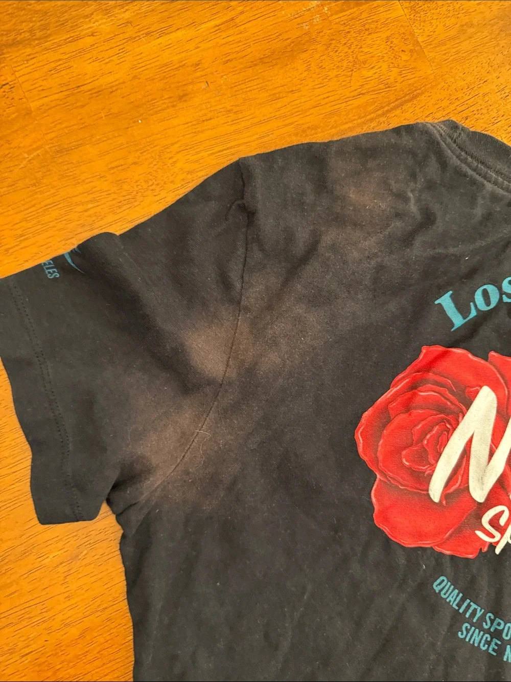Nike Black Short Sleeve Tee with Red Rose Graphic small Los Angeles